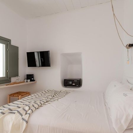 Aniko Suites White Alley Mykonos Town Экстерьер фото