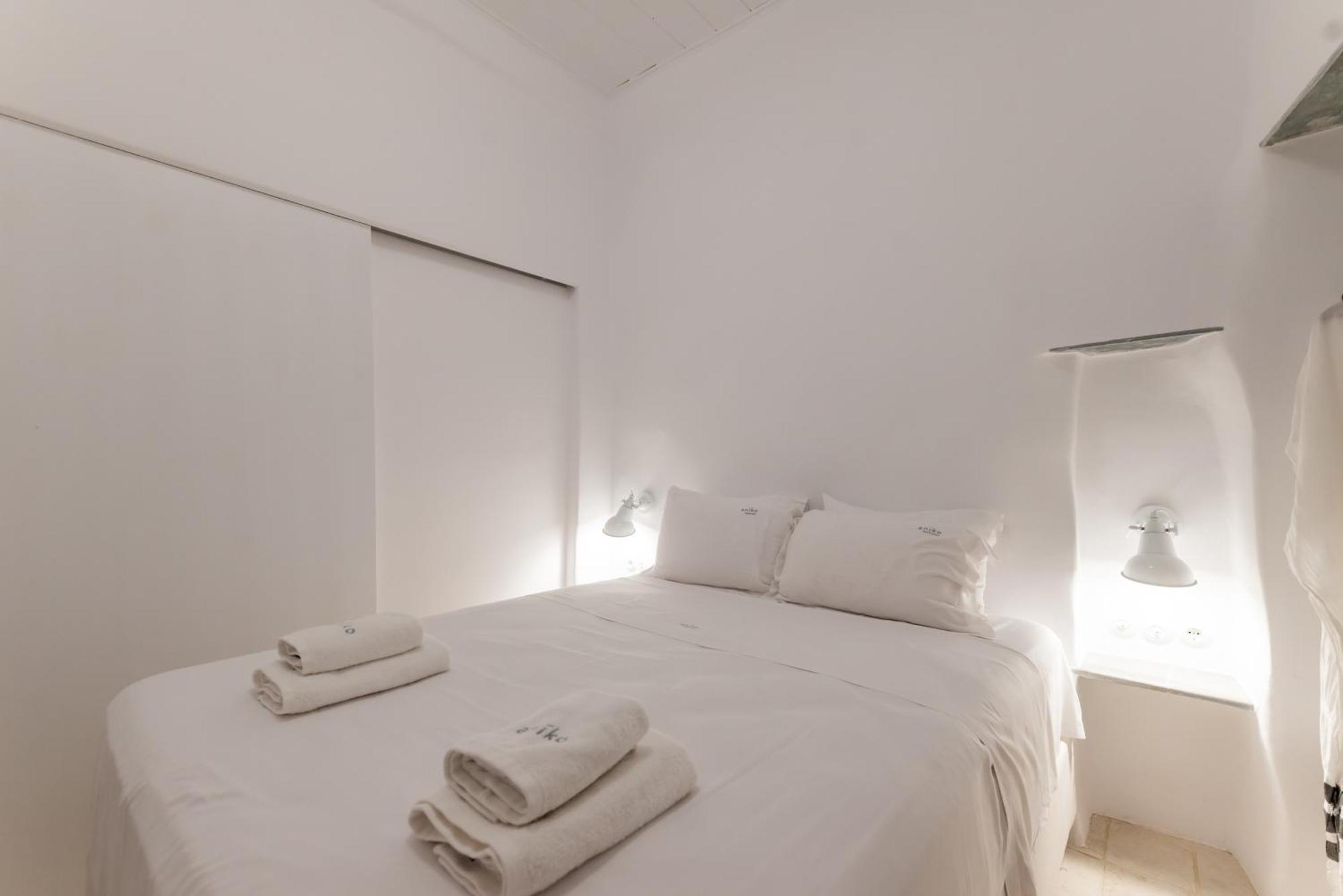 Aniko Suites White Alley Mykonos Town Экстерьер фото