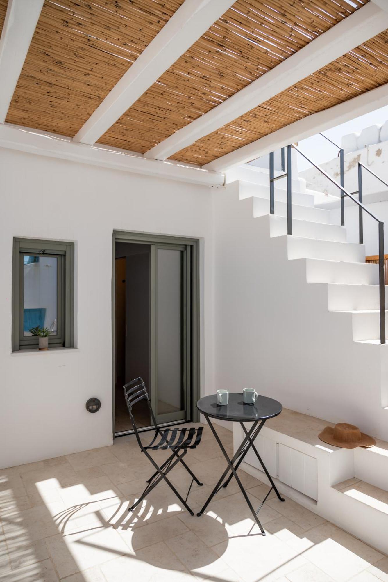 Aniko Suites White Alley Mykonos Town Экстерьер фото