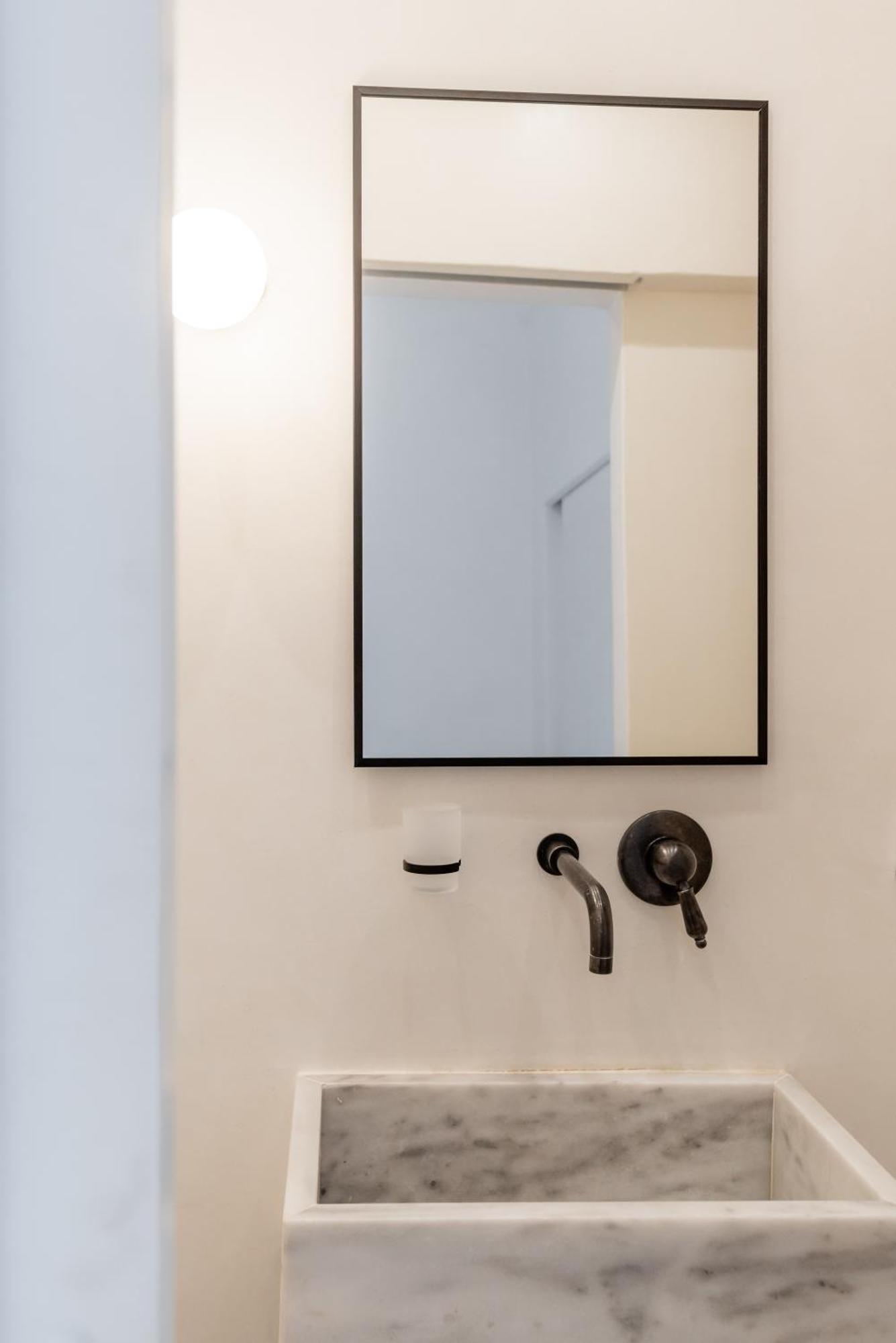 Aniko Suites White Alley Mykonos Town Экстерьер фото