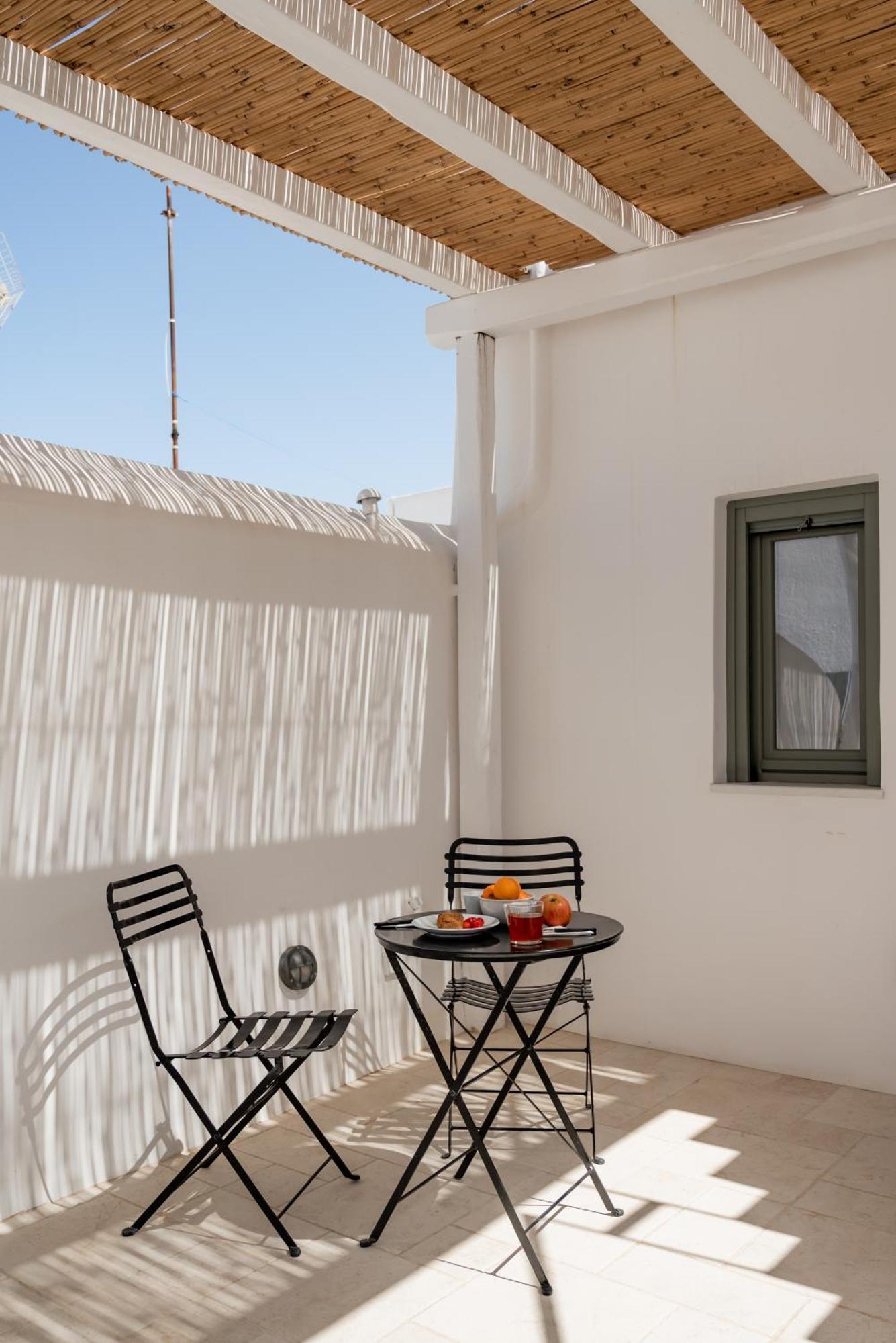 Aniko Suites White Alley Mykonos Town Экстерьер фото