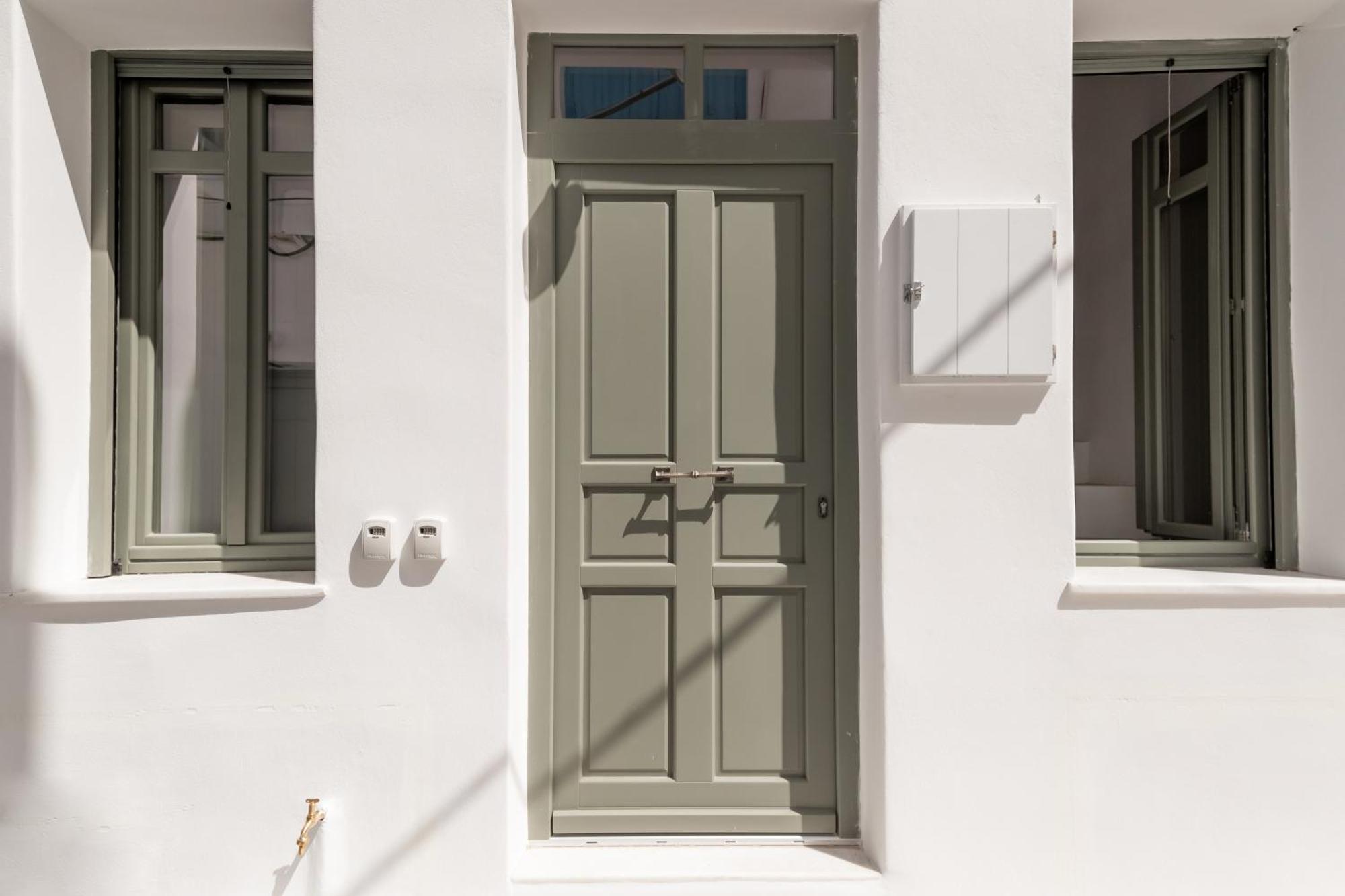 Aniko Suites White Alley Mykonos Town Экстерьер фото